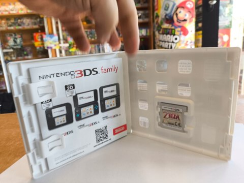 LEGEND OF ZELDA OCARINA OF TIME [NINTENDO 3DS]