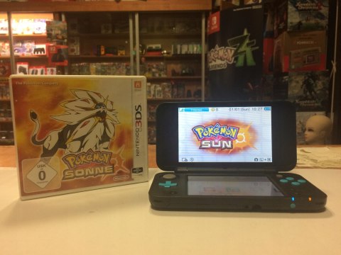 KONSOLA NEW NINTENDO 2DS XL NIEBIESKO-CZARNA + ŁADOWARKA + POKEMON SUN