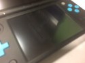 KONSOLA NEW NINTENDO 2DS XL NIEBIESKO-CZARNA + ŁADOWARKA + POKEMON SUN