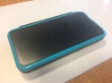 KONSOLA NEW NINTENDO 2DS XL NIEBIESKO-CZARNA + ŁADOWARKA + RYSIK