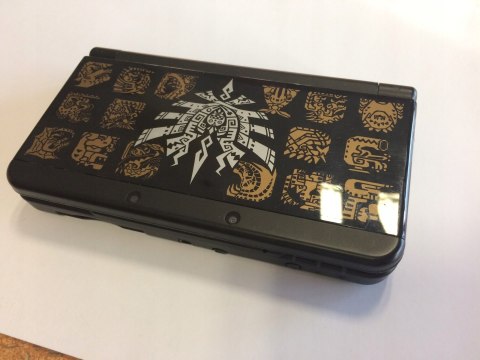 KONSOLA NEW NINTENDO 3DS CZARNA MONSTER HUNTER 4 ULTIMATE BUNDLE + GRA MH4U