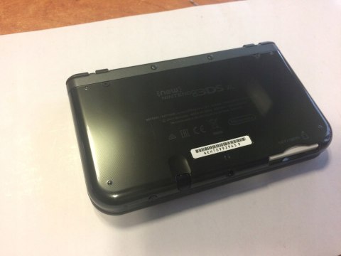 KONSOLA NEW NINTENDO 3DS XL CZARNA + POKEMON SUN + ETUI