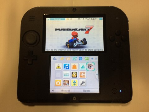 KONSOLA NINTENDO 2DS + RYSIK + USB + GRA MARIO KART 7
