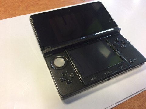 KONSOLA NINTENDO 3DS CZARNA + ŁADOWARKA + RYSIK + DOCK