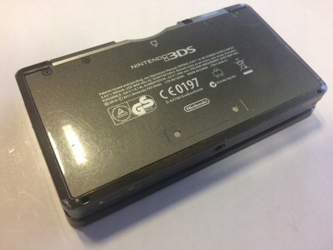 KONSOLA NINTENDO 3DS CZARNA + ŁADOWARKA + RYSIK + KARTA PAMIĘCI