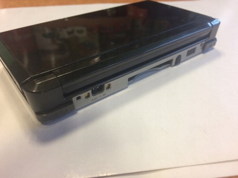 KONSOLA NINTENDO 3DS CZARNA + ŁADOWARKA + RYSIK + KARTA PAMIĘCI