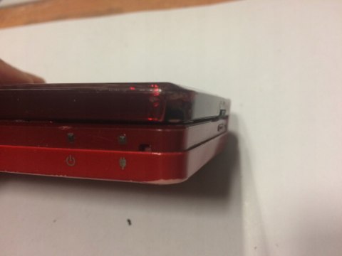 KONSOLA NINTENDO 3DS CZERWONA + ŁADOWARKA