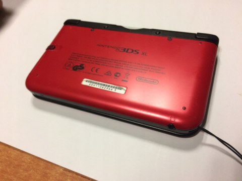 KONSOLA NINTENDO 3DS XL CZERWONA + RYSIK + KARTA PAMIĘCI + ŁADOWARKA