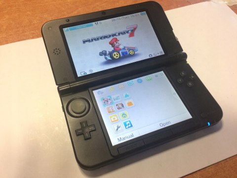 KONSOLA NINTENDO 3DS XL NIEBIESKA + MARIO KART 7 + ETUI SUPER MARIO