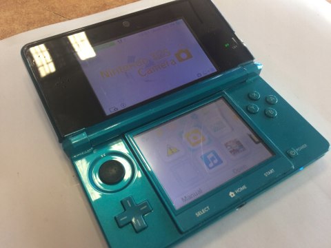 KONSOLA NINTENDO 3DS NIEBIESKA ( NIE DZIAŁAJĄ PRZYCISKI "L", "R" ORAZ 3D )