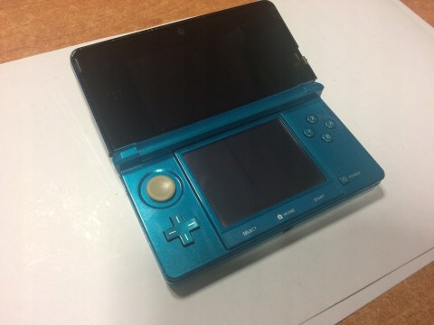 KONSOLA NINTENDO 3DS NIEBIESKA + USB + PUDEŁKO + RYSIK