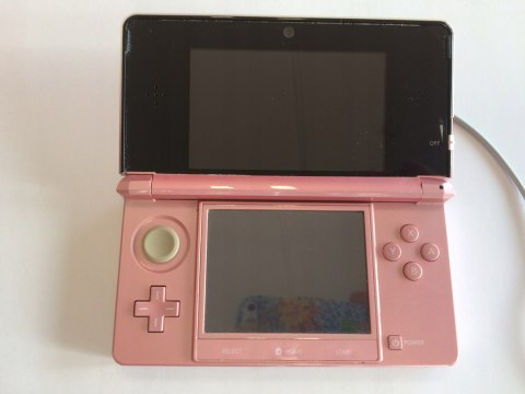 KONSOLA NINTENDO 3DS RÓŻOWA + ŁADOWARKA
