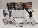 KONSOLA SONY PSX PLAYSTATION ONE + 2x DUALSHOCK + 2x KARTA PAMIĘCI + 3 GRY