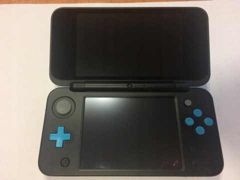 ZADBANA KONSOLA NEW NINTENDO 2DS XL NIEBIESKO-CZARNA + 2 GRY MARIO !