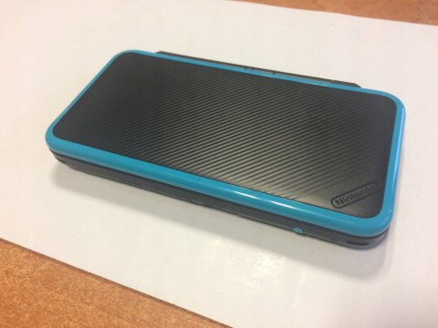 ZADBANA KONSOLA NEW NINTENDO 2DS XL NIEBIESKO-CZARNA + 2 GRY MARIO !