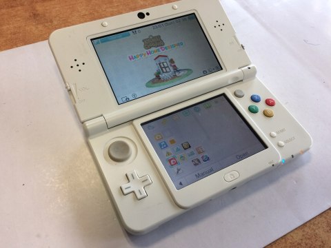 KONSOLA NEW NINTENDO 3DS ANIMAL CROSSING ED + ŁADOWARKA + GRA