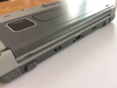 KONSOLA NEW NINTENDO 3DS XL SNES EDITION + USB + RYSIK + ETUI