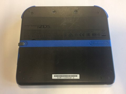 KONSOLA NINTENDO 2DS + RYSIK + USB + GRA MARIO KART 7 + ETUI