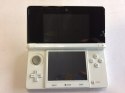 KONSOLA NINTENDO 3DS BIAŁA + ŁADOWARKA + RYSIK + ETUI