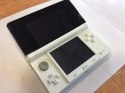 KONSOLA NINTENDO 3DS BIAŁA + ŁADOWARKA + RYSIK + ETUI