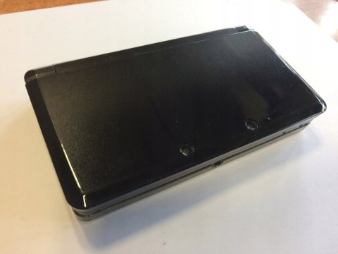 KONSOLA NINTENDO 3DS CZARNA + ŁADOWARKA + PUDEŁKO ETUI