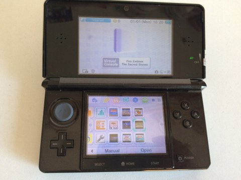 KONSOLA NINTENDO 3DS CZARNA + ŁADOWARKA + RYSIK + KARTA PAMIĘCI + 9 GIER