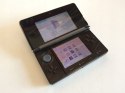 KONSOLA NINTENDO 3DS CZARNA + ŁADOWARKA + RYSIK + KARTA PAMIĘCI + 9 GIER