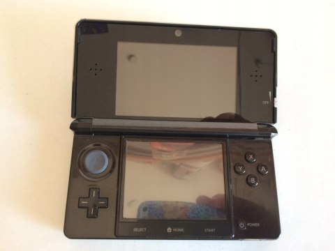 KONSOLA NINTENDO 3DS CZARNA + ŁADOWARKA + RYSIK + KARTA PAMIĘCI + 9 GIER