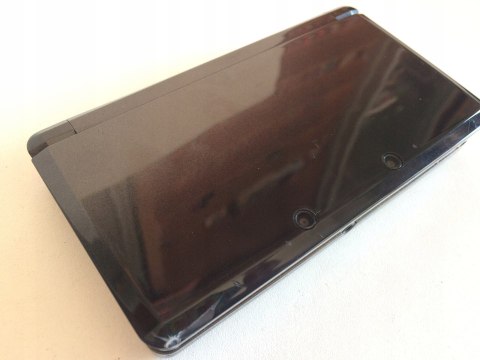 KONSOLA NINTENDO 3DS CZARNA + ŁADOWARKA + RYSIK + KARTA PAMIĘCI + 9 GIER