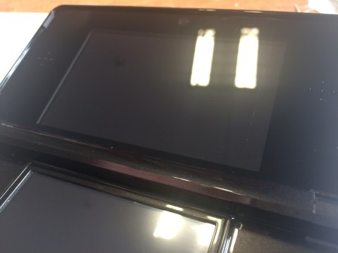 KONSOLA NINTENDO 3DS CZARNA + ŁADOWARKA + RYSIK