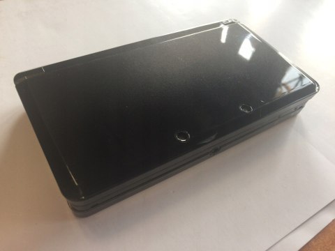 KONSOLA NINTENDO 3DS CZARNA + ŁADOWARKA + RYSIK