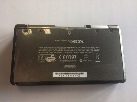 KONSOLA NINTENDO 3DS CZARNA + ŁADOWARKA + RYSIK