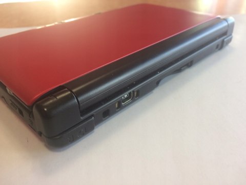 KONSOLA NINTENDO 3DS XL CZERWONA + NEW SUPER MARIO BROS 2 SPECIAL EDITION