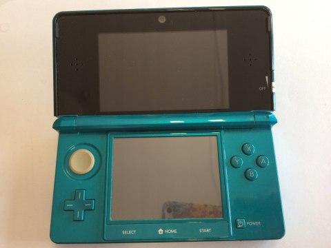 KONSOLA NINTENDO 3DS NIEBIESKA + ŁADOWARKA + RYSIK + KARTA PAMIĘCI