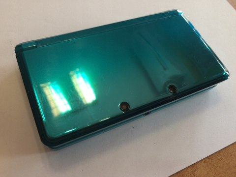 KONSOLA NINTENDO 3DS NIEBIESKA + ŁADOWARKA + RYSIK + KARTA PAMIĘCI