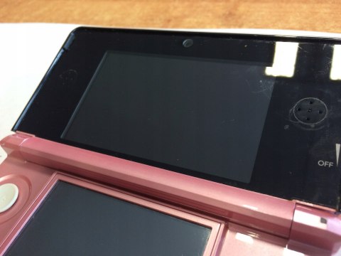 KONSOLA NINTENDO 3DS RÓŻOWA + ŁADOWARKA + PUDEŁKO