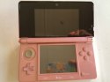 KONSOLA NINTENDO 3DS RÓŻOWA + ŁADOWARKA + RYSIK + PUDEŁKO + DOCK
