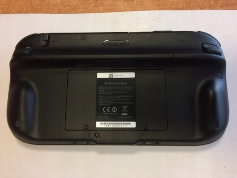 KONSOLA NINTENDO WII U 32GB + GAMEPAD + GRA MARIO KART 8 + PRO CONTROLLER