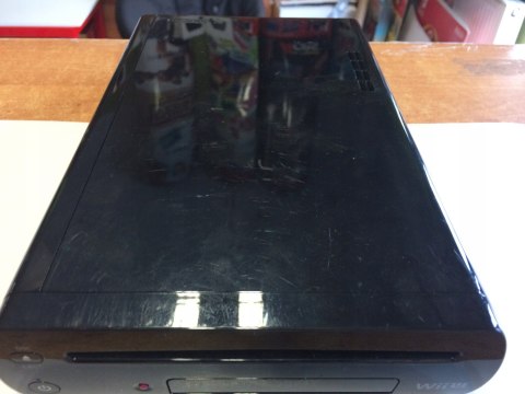 KONSOLA NINTENDO WII U 32GB + GAMEPAD + GRA MARIO KART 8 + PRO CONTROLLER