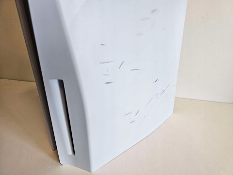 KONSOLA SONY PLAYSTATION 5 Z NAPĘDEM BLU-RAY + PAD + 3 GRY