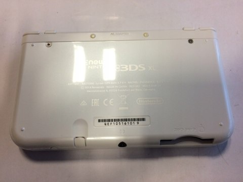 ŁADNA KONSOLA NEW NINTENDO 3DS XL BIAŁA + ETUI PIKACHU + ŁADOWARKA + RYSIK