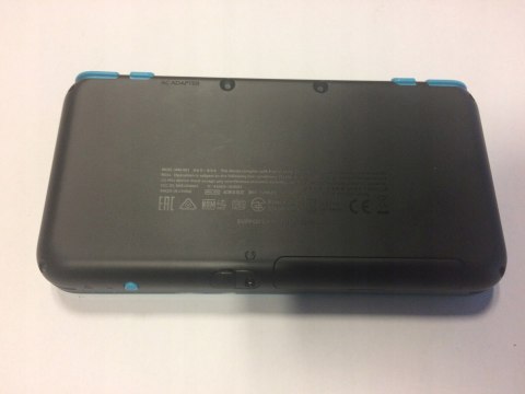 ZADBANA KONSOLA NEW NINTENDO 2DS XL NIEBIESKO-CZARNA + ETUI MARIO + RYSIK