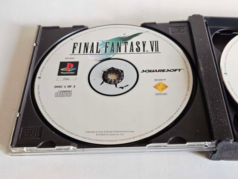 FINAL FANTASY VII [PSX]