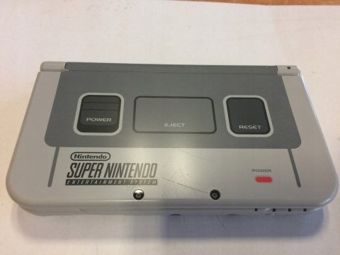 JAK NOWA KONSOLA NEW NINTENDO 3DS XL SNES EDITION + RYSIK + PUDEŁKO + ŁAD
