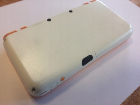 KONSOLA NEW NINTENDO 2DS XL BIAŁO-POMARAŃCZKOWA + USB + RYSIK + ETUI