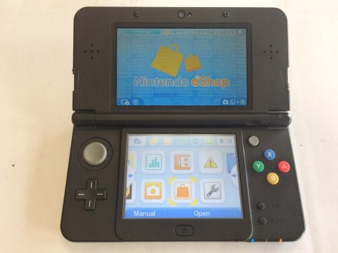 KONSOLA NEW NINTENDO 3DS CZARNA + KARTA PAMIĘCI + USB
