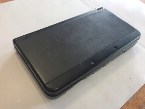 KONSOLA NEW NINTENDO 3DS CZARNA + KARTA PAMIĘCI + USB