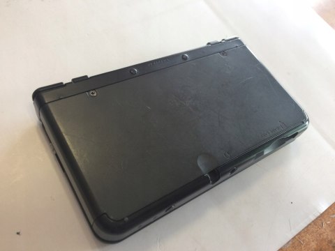 KONSOLA NEW NINTENDO 3DS CZARNA + KARTA PAMIĘCI + USB