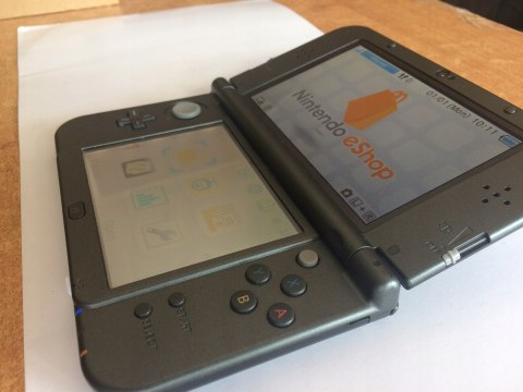 KONSOLA NEW NINTENDO 3DS XL CZARNA IPS + ŁADOWARKA + PUDEŁKO