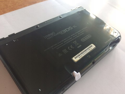 KONSOLA NEW NINTENDO 3DS XL CZARNA IPS + ŁADOWARKA + PUDEŁKO